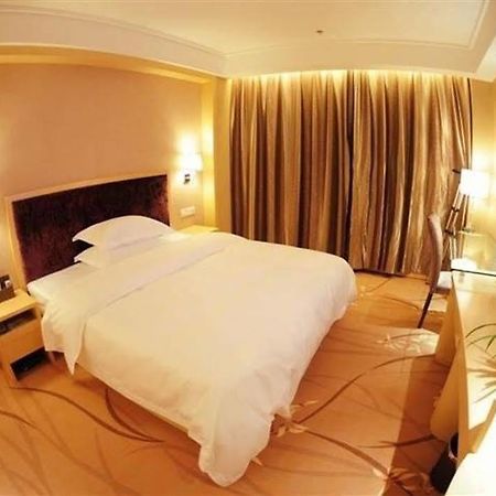 Ronghe Holiday Hotel Shiyan  Exterior photo